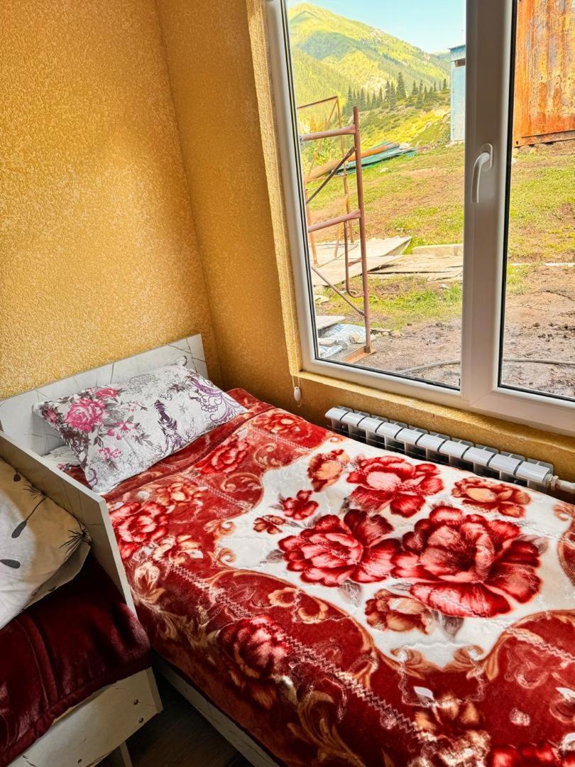 Ala-Kul Guesthouse In Altyn-Arashan كاراكول المظهر الخارجي الصورة